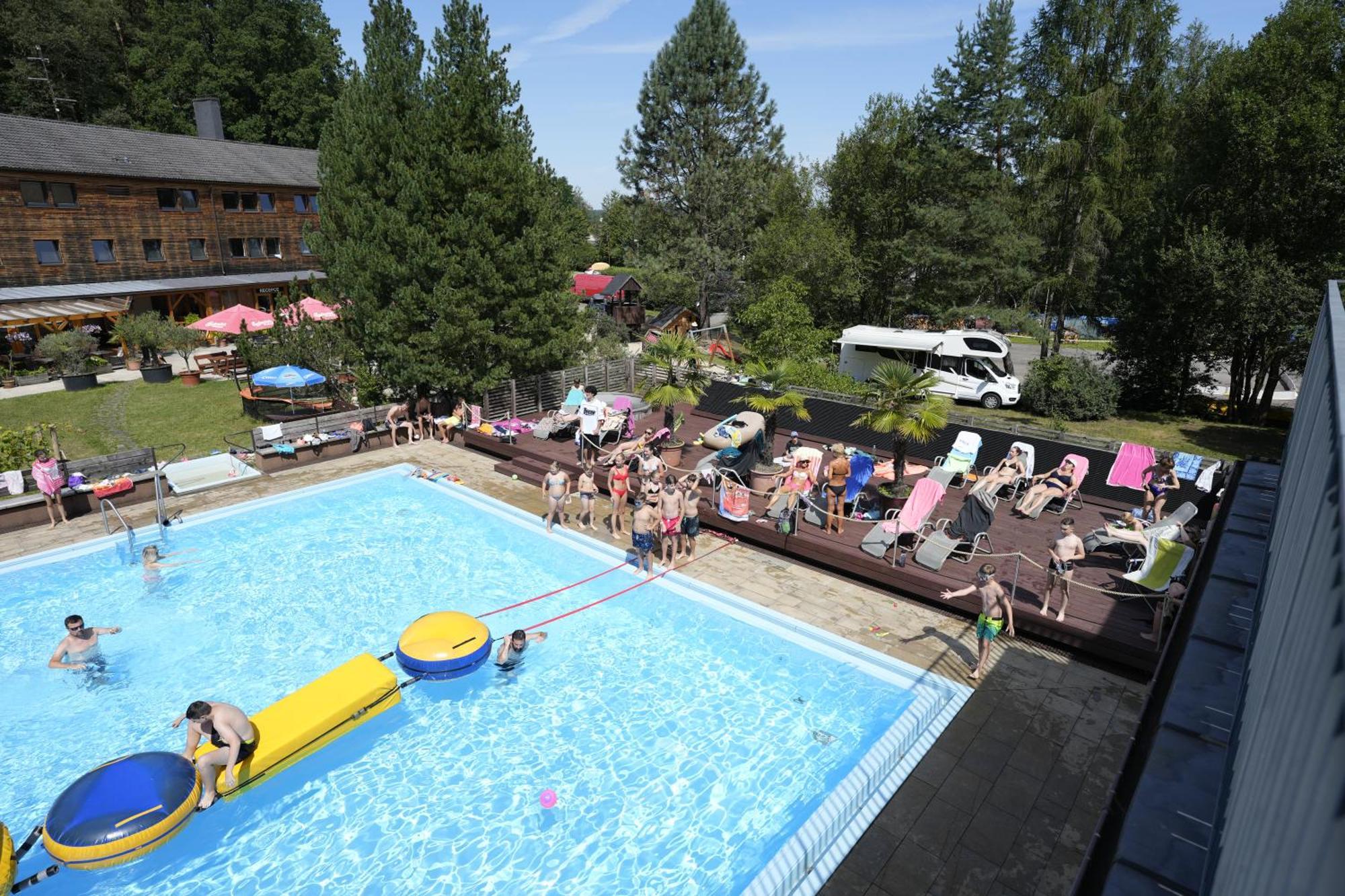 Sporthotel Barborka Hluboka nad Vltavou Exterior photo